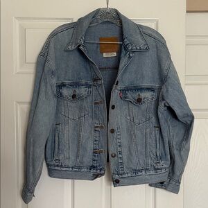 Levi’s Light Wash Denim Bomber Jacket XS